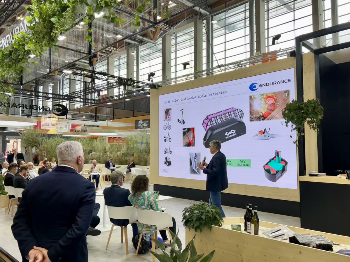 Ledwall Mosaiko installato per Euroguss Nürnberg — 3