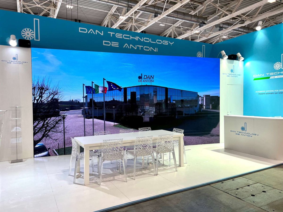 Ledwall Mosaiko installato per Mecspe Bologna — 2