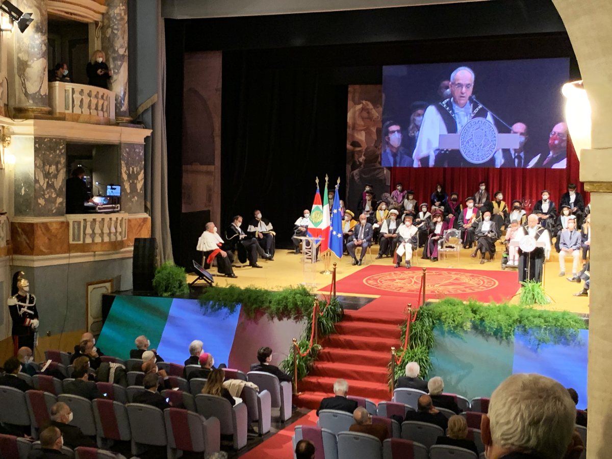 Ledwall Mosaiko installato per 730° Anniversario UNIMC Macerata (Teatro Lauro)